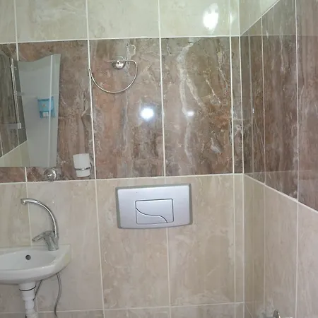 Kiyi Motel 2*